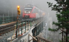 Abwicklung unter Verkehr, nur kurze Gleissperren möglich.