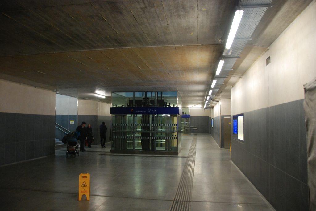 Bahnsteigunterführung beinahe fertiggestellt